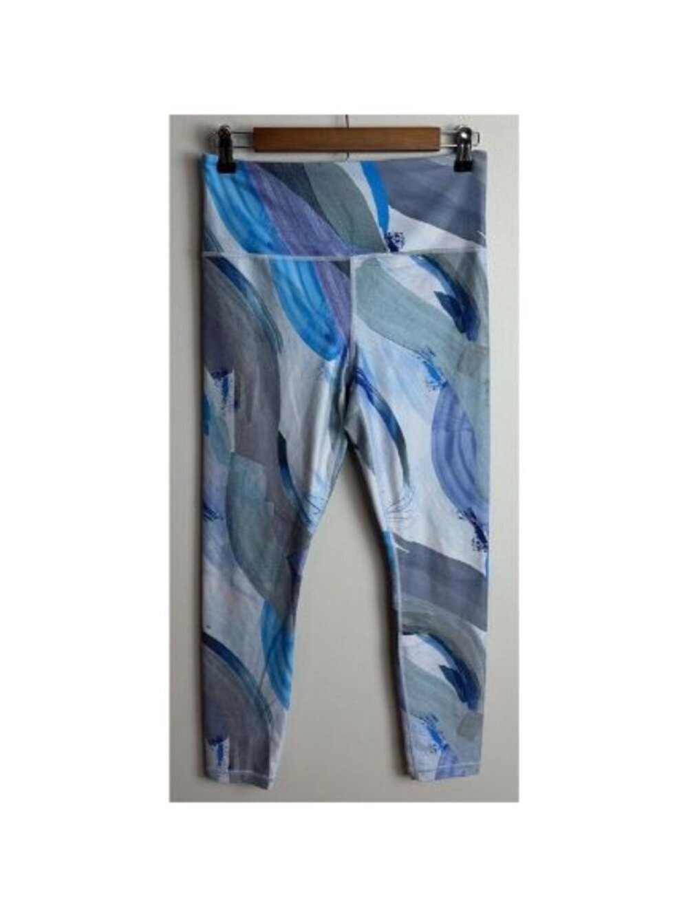 Athleta Elation 7/8 Tight Leggings Size Medium Blue Abstract Print Women’s